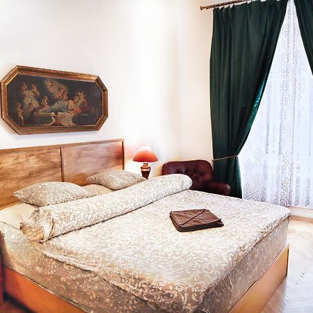 Room & Parking Assistance Praga Exterior foto