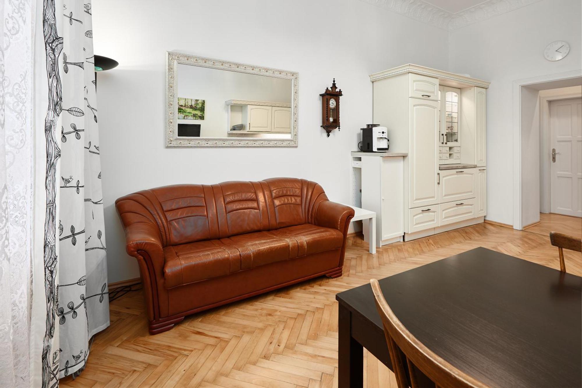 Room & Parking Assistance Praga Exterior foto