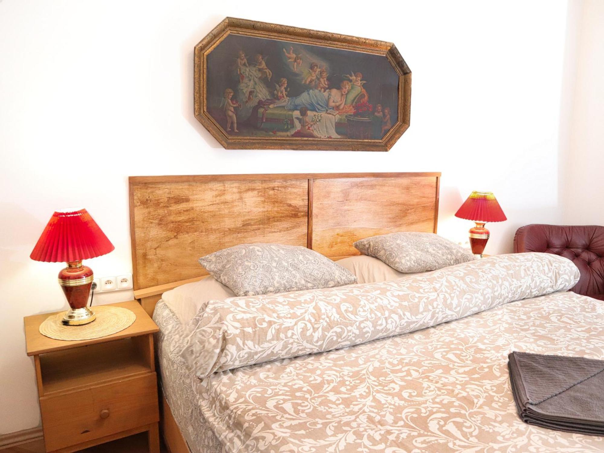 Room & Parking Assistance Praga Exterior foto